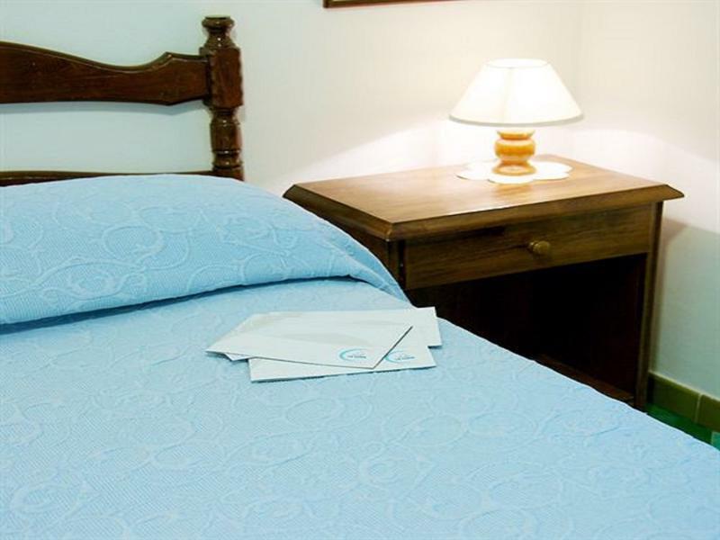 איסקיה Hotel La Luna מראה חיצוני תמונה